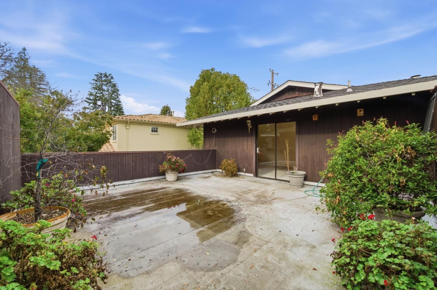 Detail Gallery Image 63 of 73 For 831 University Dr #831-833,  Menlo Park,  CA 94025 - 6 Beds | 4/2 Baths