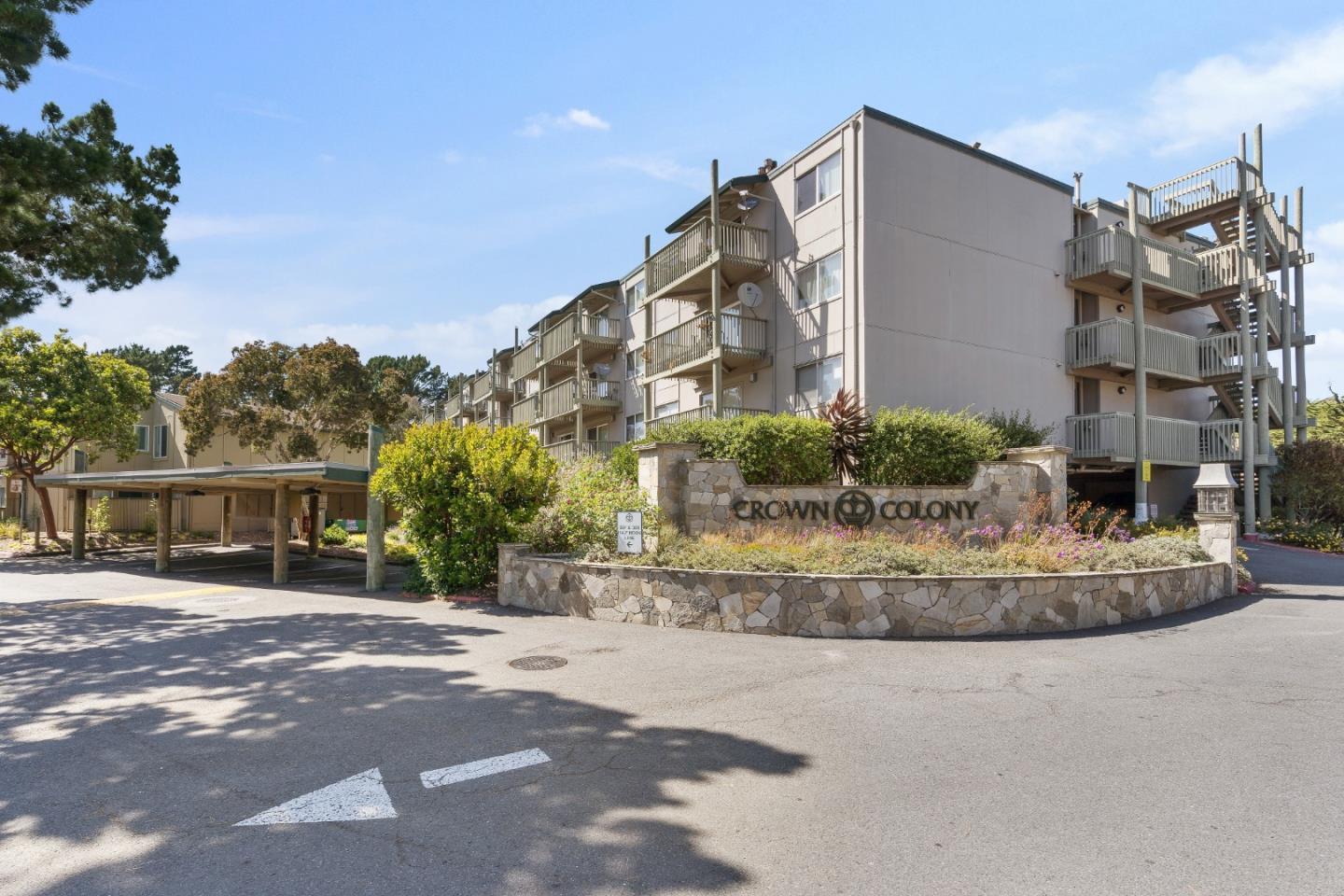 Detail Gallery Image 2 of 33 For 359 Half Moon Ln #113,  Daly City,  CA 94015 - 1 Beds | 1 Baths