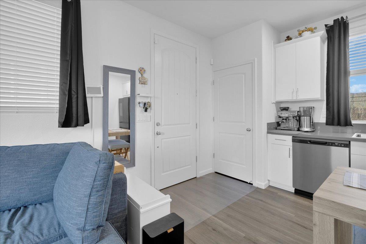 Detail Gallery Image 8 of 24 For 836 Vasquez Dr, Soledad,  CA 93960 - 1 Beds | 1 Baths