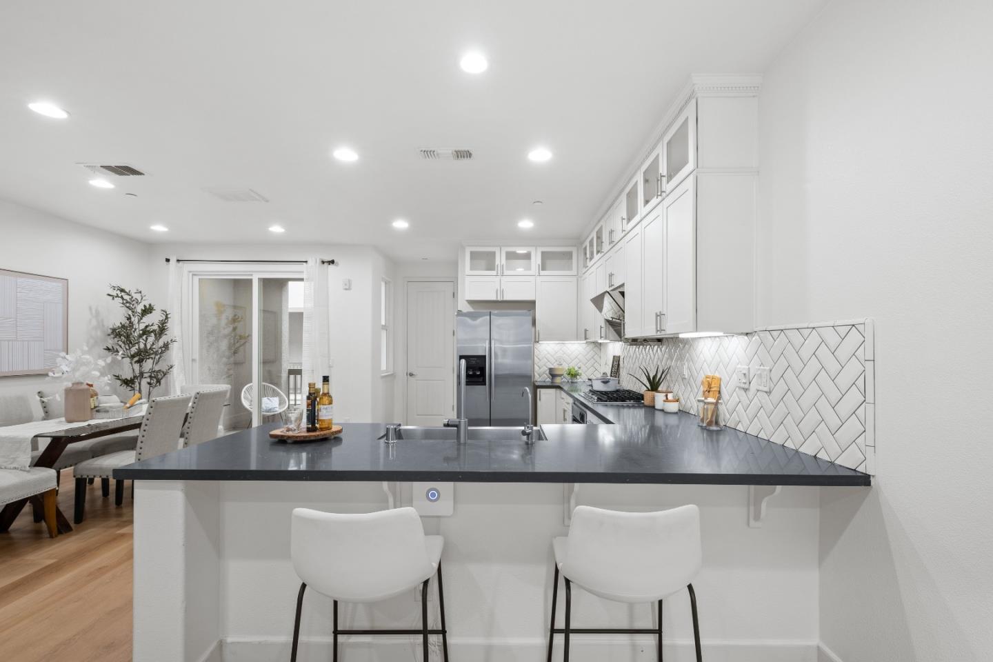 Detail Gallery Image 24 of 59 For 1356 Neleigh Pl, San Jose,  CA 95131 - 3 Beds | 2/1 Baths