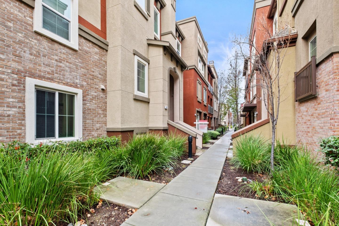 Detail Gallery Image 42 of 59 For 1356 Neleigh Pl, San Jose,  CA 95131 - 3 Beds | 2/1 Baths