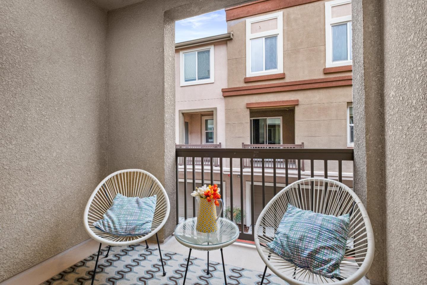 Detail Gallery Image 8 of 59 For 1356 Neleigh Pl, San Jose,  CA 95131 - 3 Beds | 2/1 Baths