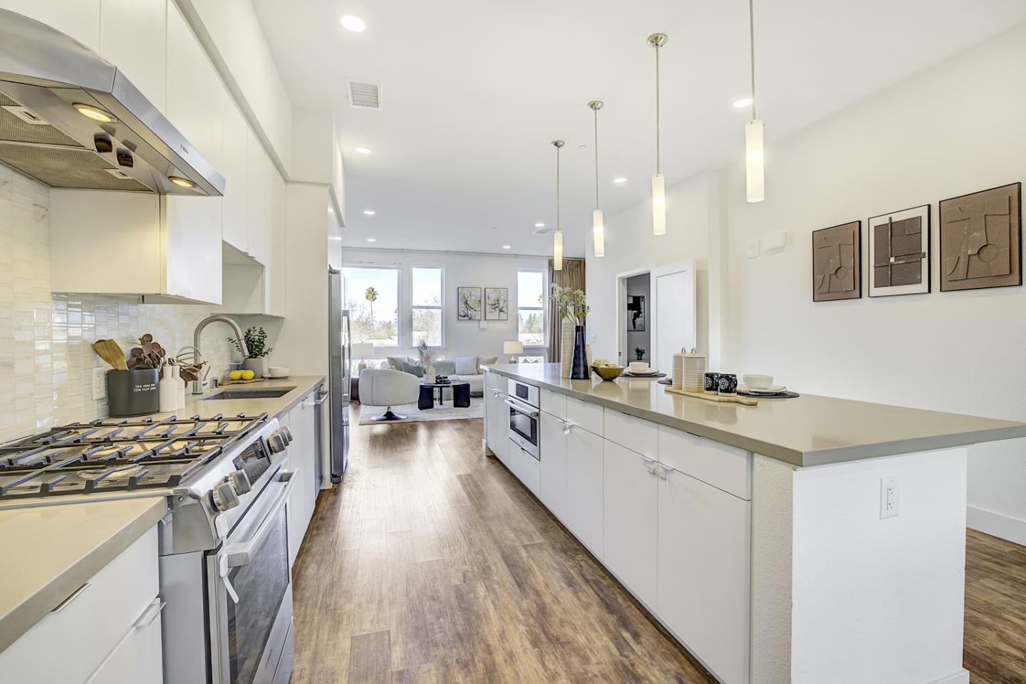 Detail Gallery Image 8 of 54 For 3768 Capitol Ave 308b,  Fremont,  CA 94538 - 3 Beds | 3/1 Baths