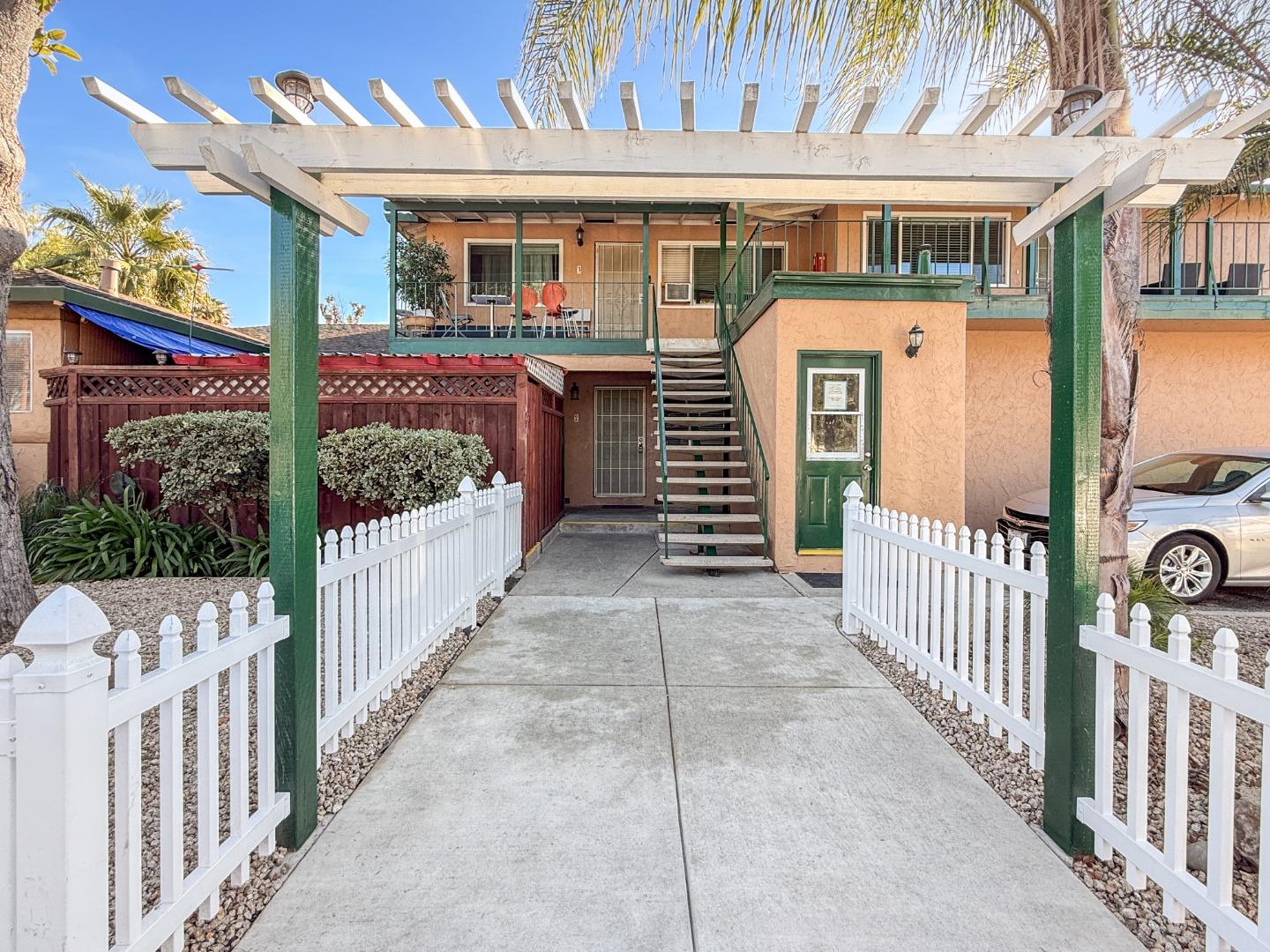 Detail Gallery Image 8 of 17 For 1890 Scott Blvd #UNIT 2,  Santa Clara,  CA 95050 - 2 Beds | 1 Baths