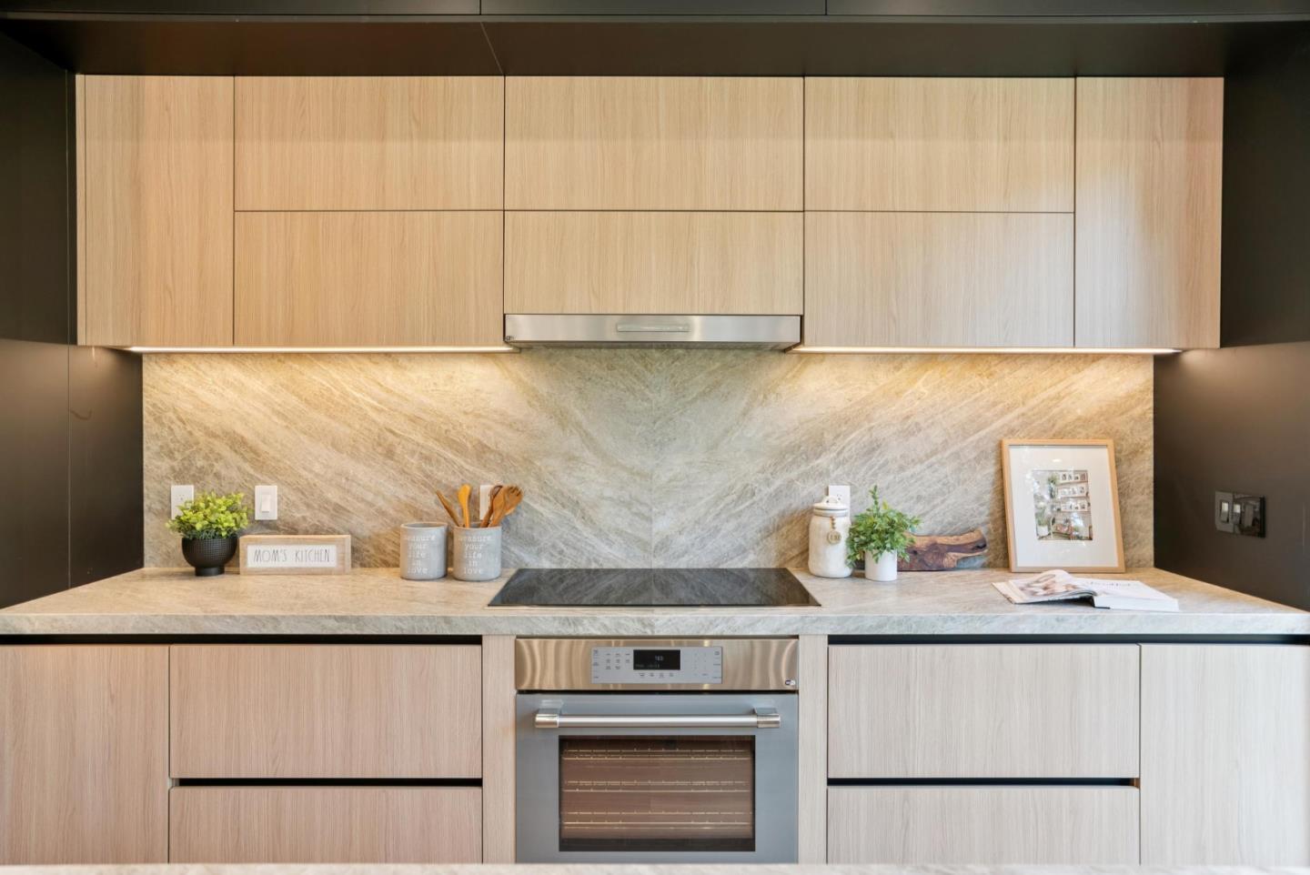 Detail Gallery Image 11 of 65 For 1599 Bonita Ave, Mountain View,  CA 94040 - 4 Beds | 3/1 Baths