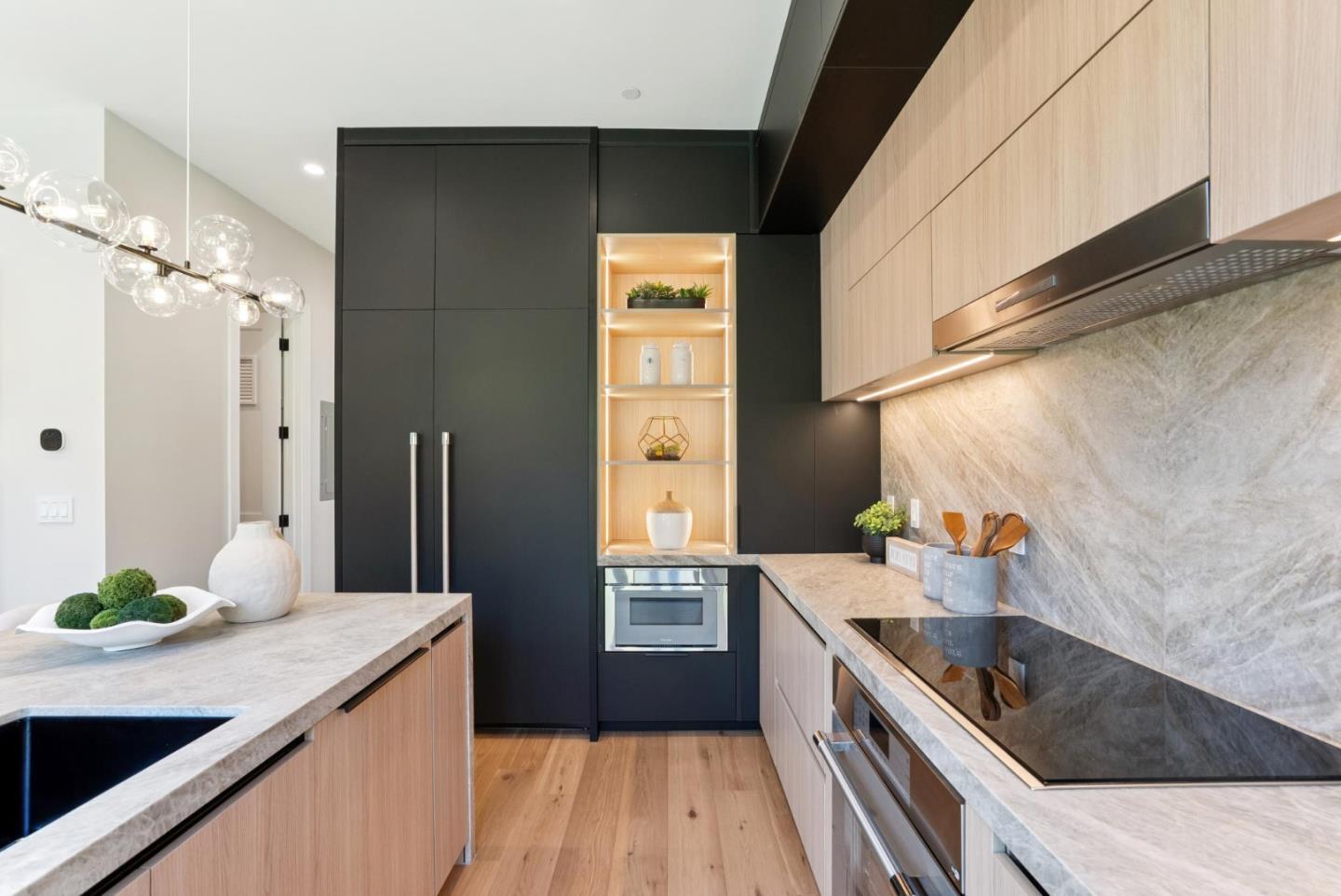 Detail Gallery Image 16 of 65 For 1599 Bonita Ave, Mountain View,  CA 94040 - 4 Beds | 3/1 Baths