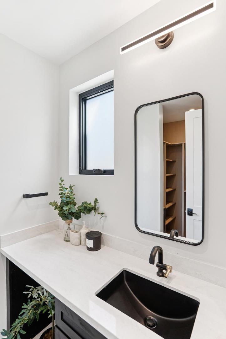 Detail Gallery Image 34 of 65 For 1599 Bonita Ave, Mountain View,  CA 94040 - 4 Beds | 3/1 Baths