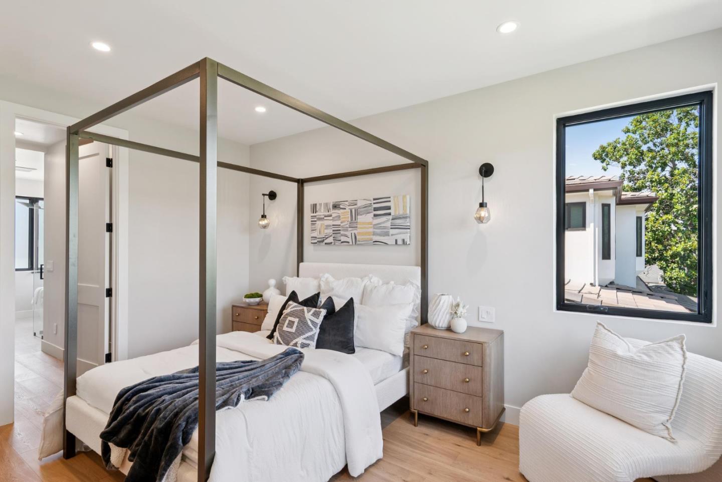 Detail Gallery Image 37 of 65 For 1599 Bonita Ave, Mountain View,  CA 94040 - 4 Beds | 3/1 Baths