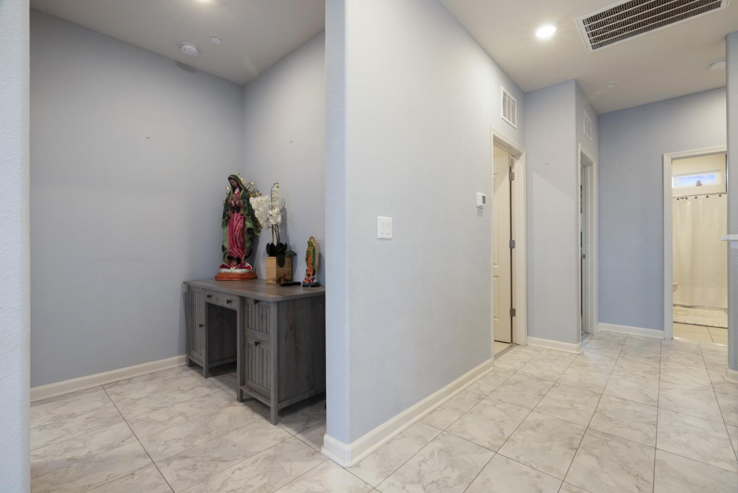 Detail Gallery Image 26 of 56 For 2075 Martin St, Los Banos,  CA 93635 - 5 Beds | 3 Baths