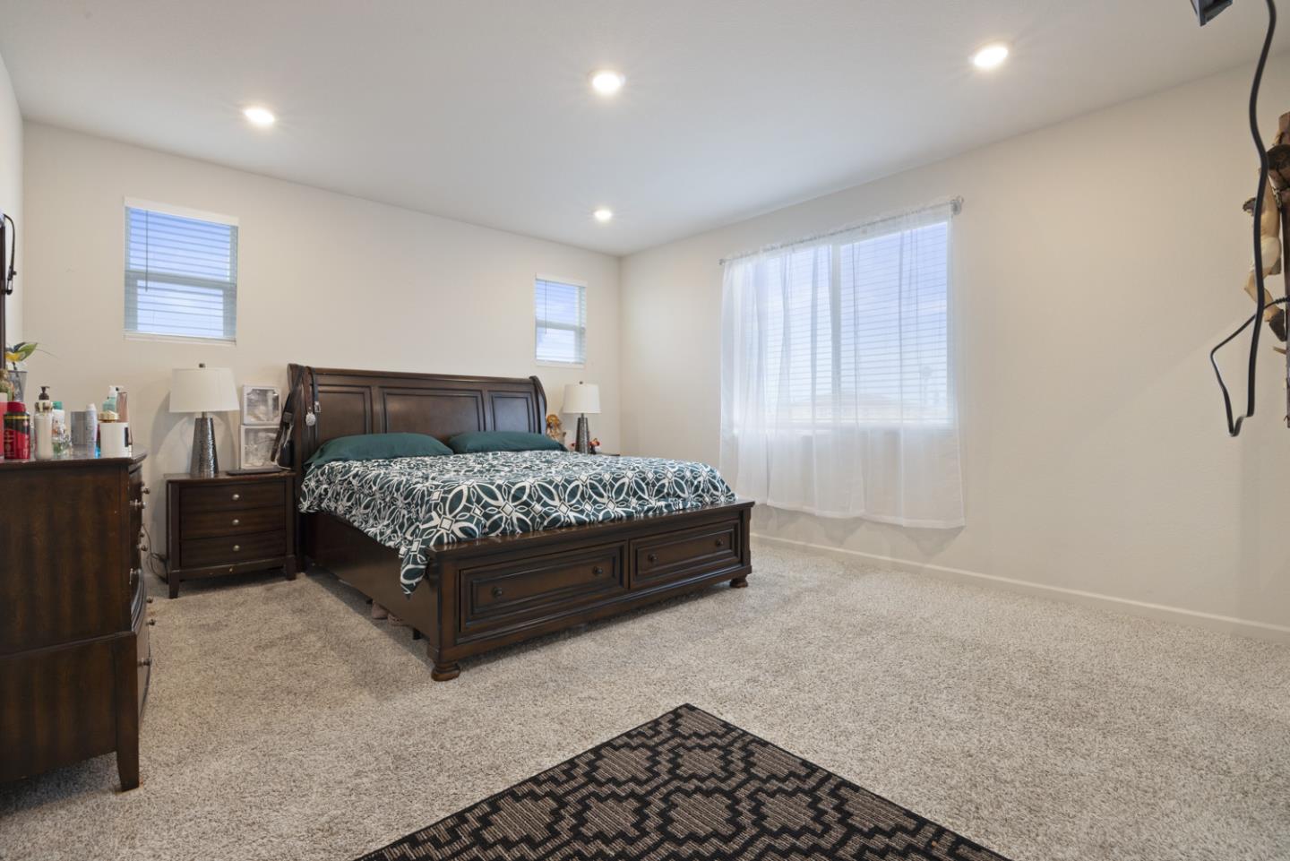 Detail Gallery Image 27 of 56 For 2075 Martin St, Los Banos,  CA 93635 - 5 Beds | 3 Baths