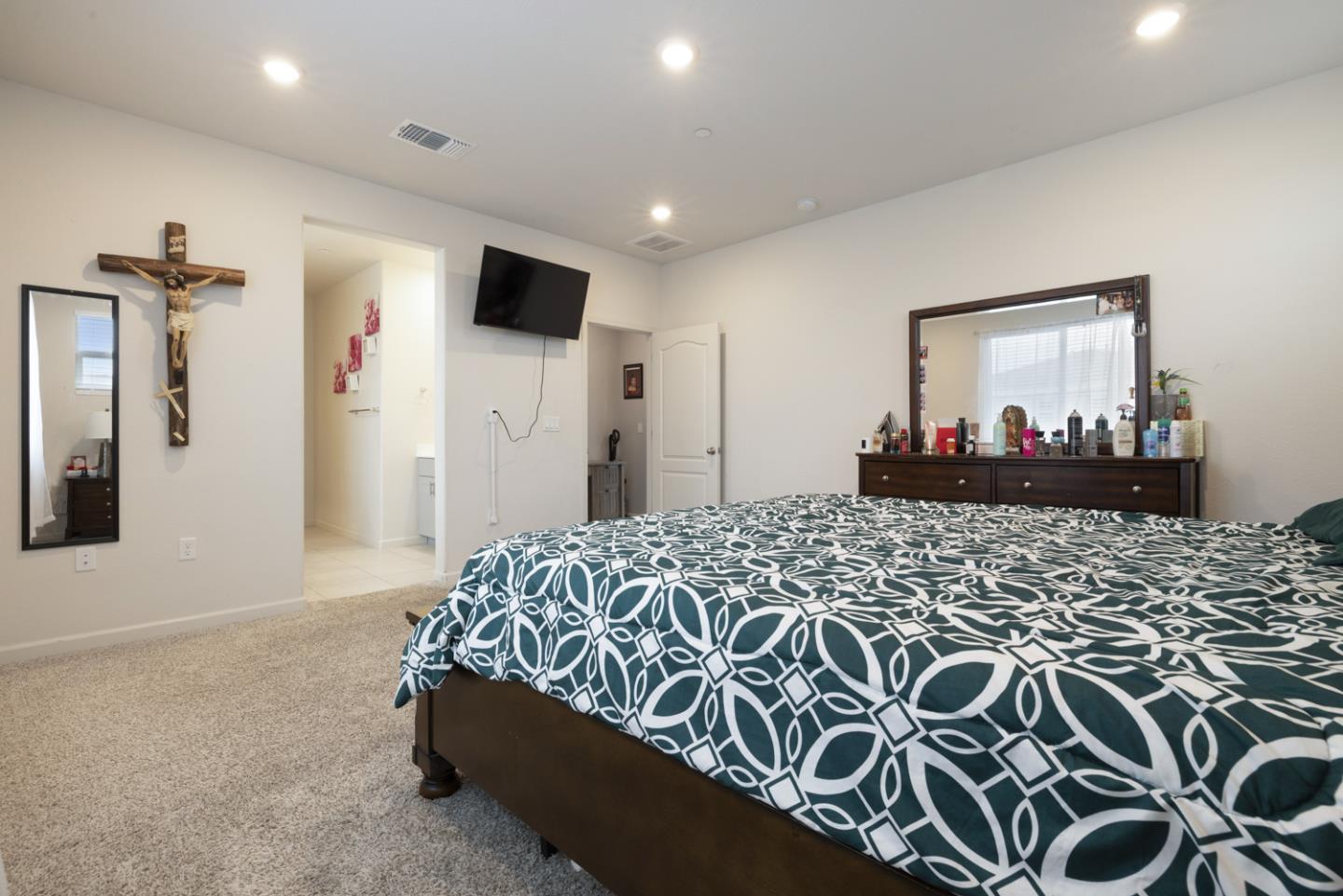 Detail Gallery Image 28 of 56 For 2075 Martin St, Los Banos,  CA 93635 - 5 Beds | 3 Baths