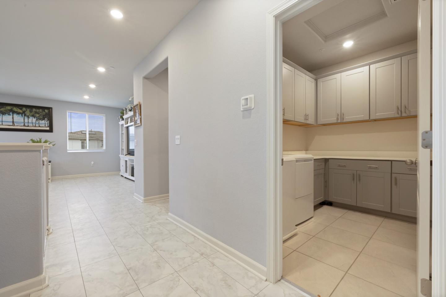 Detail Gallery Image 34 of 56 For 2075 Martin St, Los Banos,  CA 93635 - 5 Beds | 3 Baths