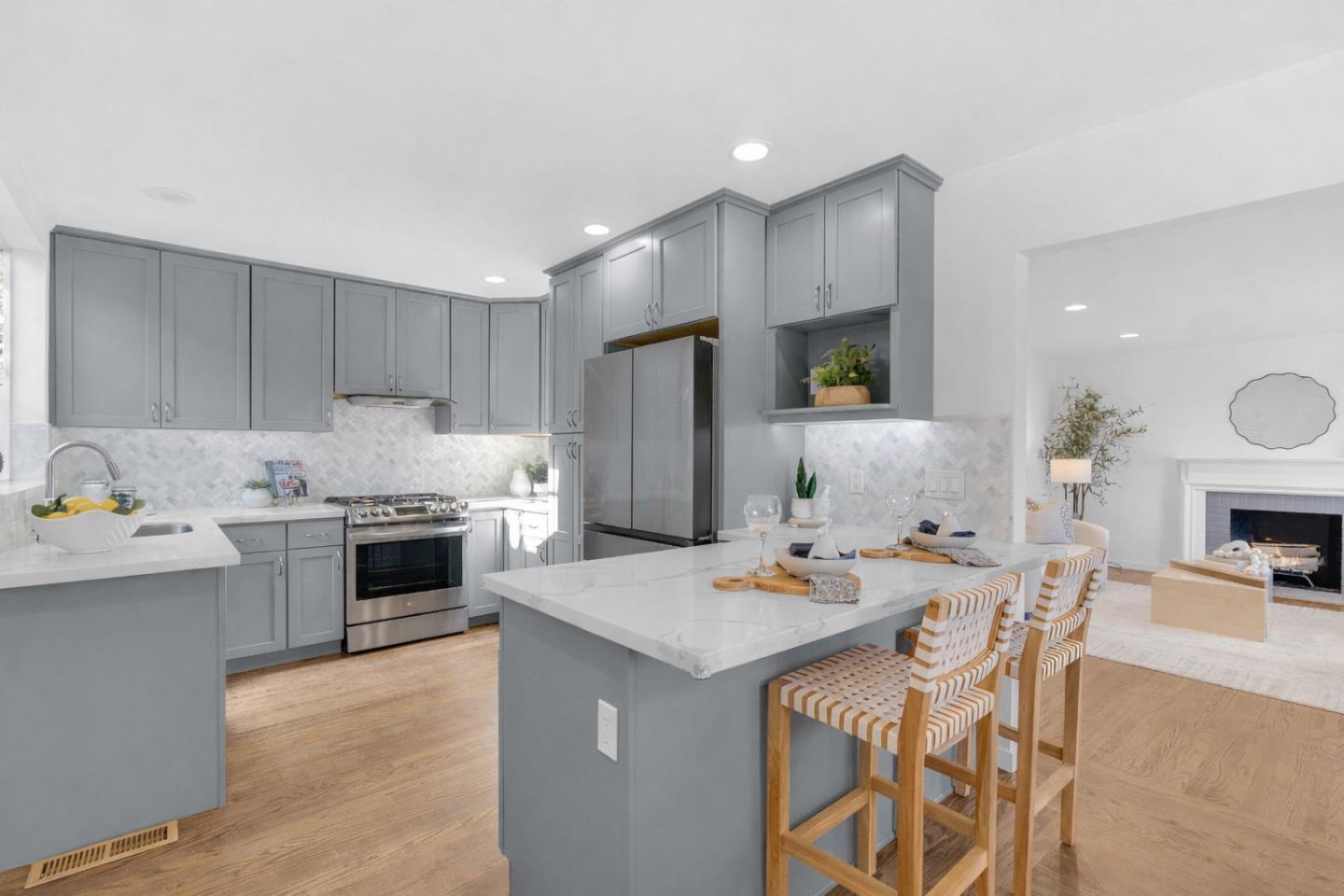 Detail Gallery Image 11 of 35 For 1222 Birch Ave, San Mateo,  CA 94402 - 3 Beds | 1 Baths