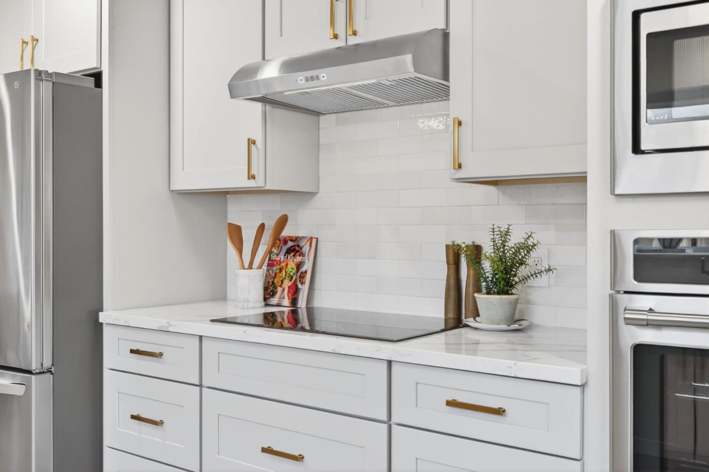 Detail Gallery Image 19 of 57 For 2864 Nicholas Dr, San Jose,  CA 95124 - 3 Beds | 2/1 Baths