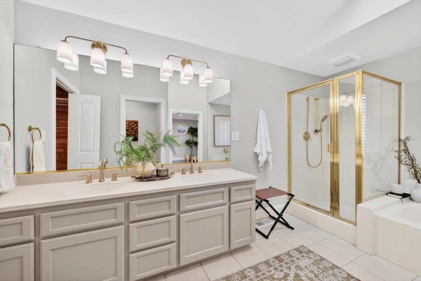 Detail Gallery Image 39 of 57 For 2864 Nicholas Dr, San Jose,  CA 95124 - 3 Beds | 2/1 Baths