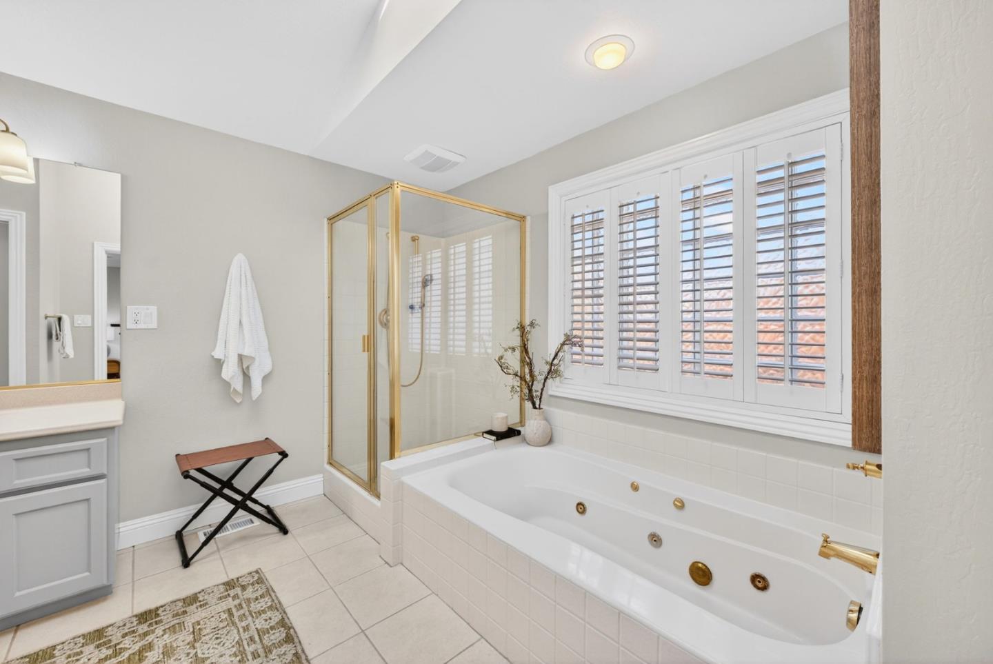 Detail Gallery Image 40 of 57 For 2864 Nicholas Dr, San Jose,  CA 95124 - 3 Beds | 2/1 Baths