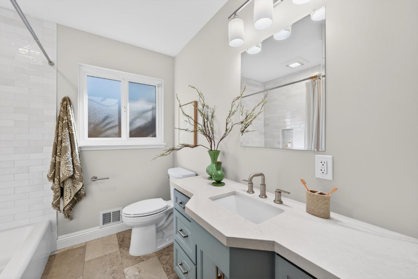 Detail Gallery Image 47 of 57 For 2864 Nicholas Dr, San Jose,  CA 95124 - 3 Beds | 2/1 Baths