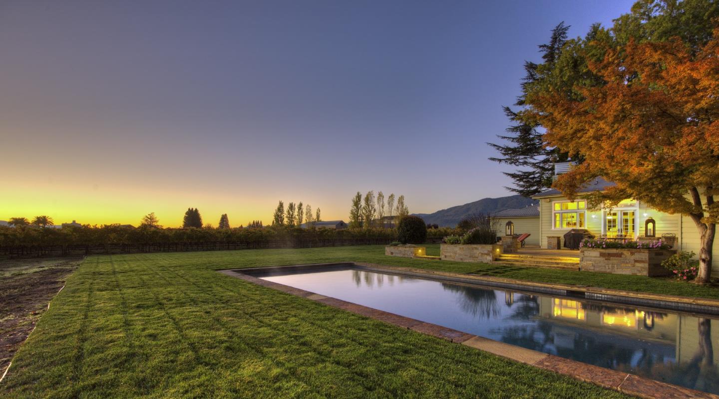 Detail Gallery Image 11 of 26 For 555 Zinfandel Ln, Saint Helena,  CA 94574 - 4 Beds | 4/1 Baths