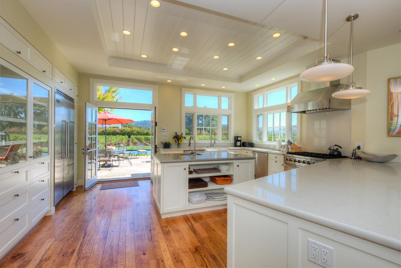 Detail Gallery Image 16 of 26 For 555 Zinfandel Ln, Saint Helena,  CA 94574 - 4 Beds | 4/1 Baths