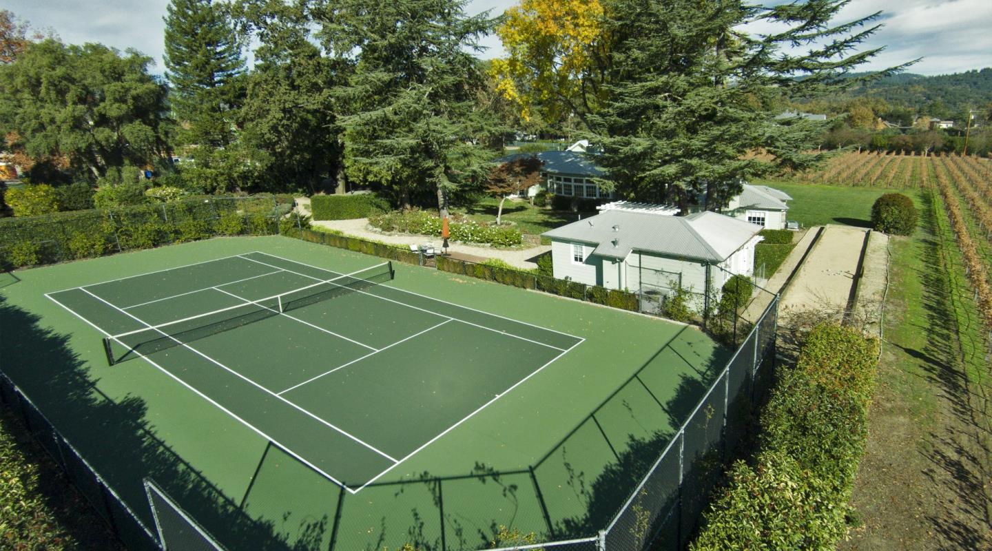 Detail Gallery Image 7 of 26 For 555 Zinfandel Ln, Saint Helena,  CA 94574 - 4 Beds | 4/1 Baths