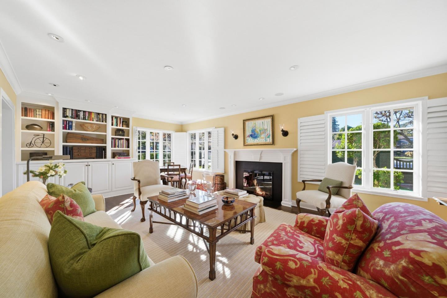 Detail Gallery Image 15 of 109 For 90 Melrose Pl, Redwood City,  CA 94062 - 4 Beds | 3/1 Baths