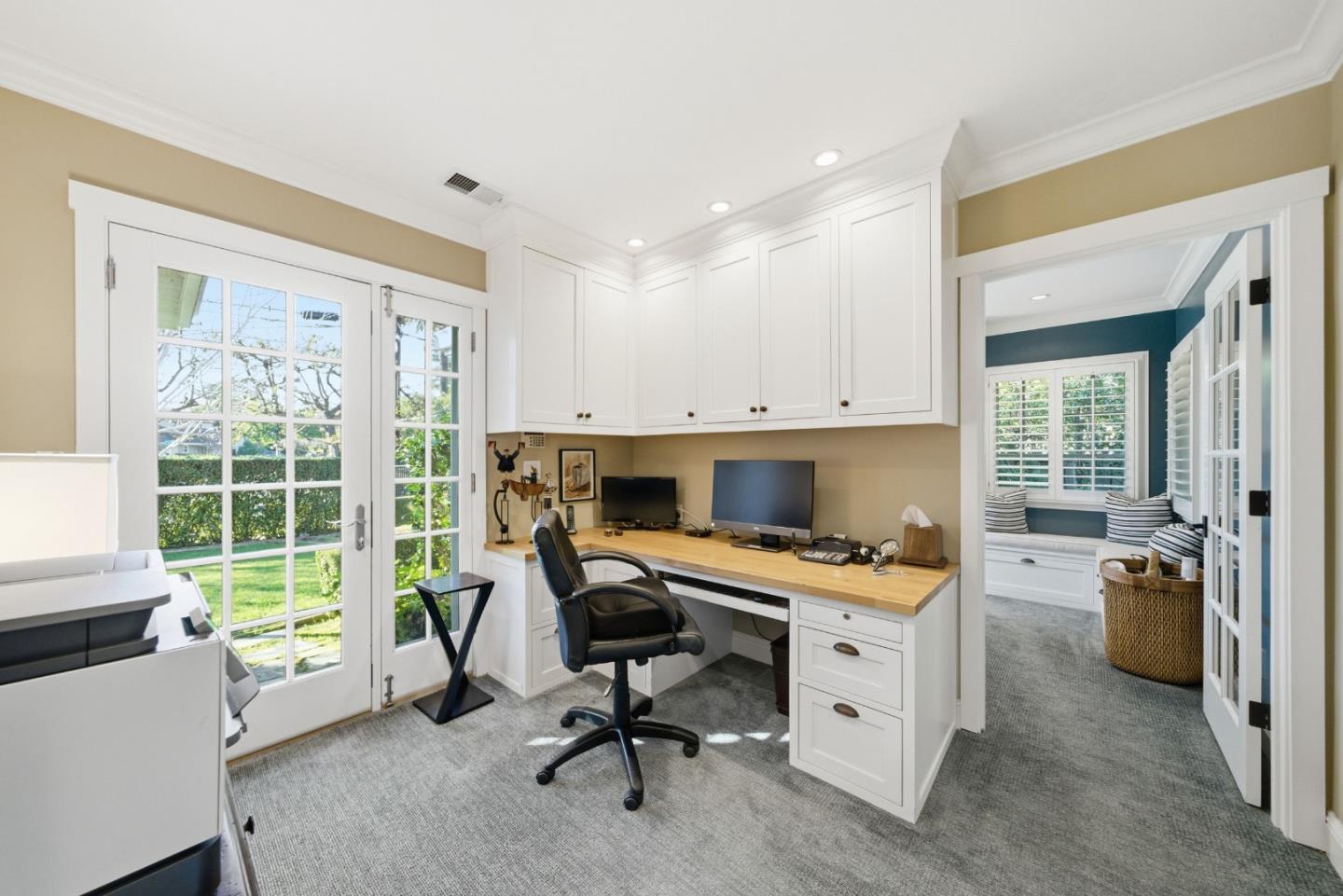 Detail Gallery Image 43 of 109 For 90 Melrose Pl, Redwood City,  CA 94062 - 4 Beds | 3/1 Baths