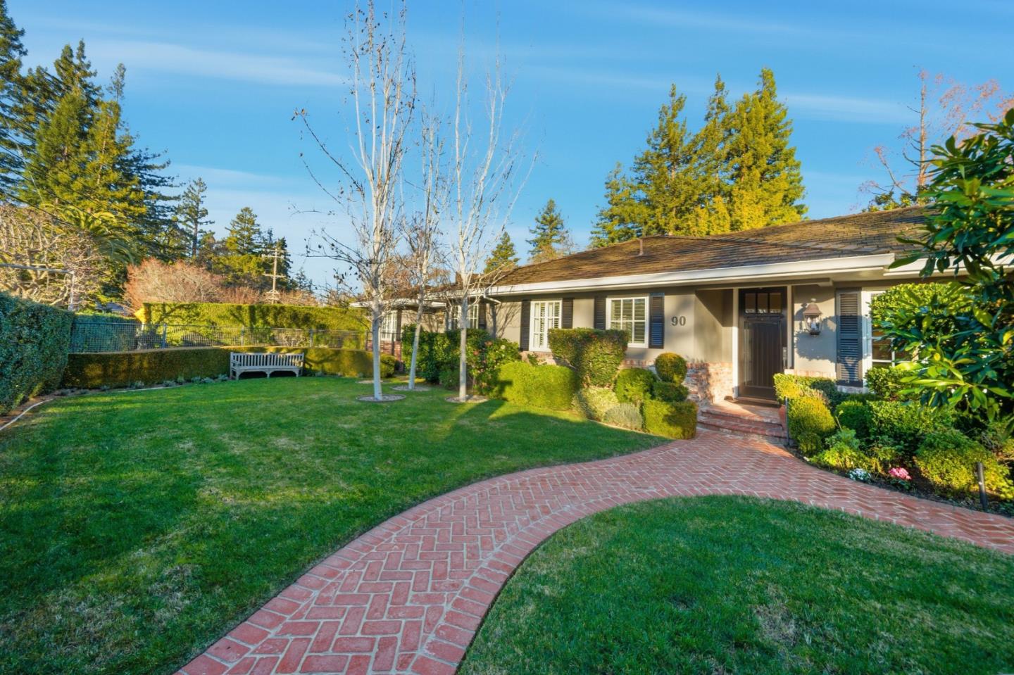 Detail Gallery Image 7 of 109 For 90 Melrose Pl, Redwood City,  CA 94062 - 4 Beds | 3/1 Baths