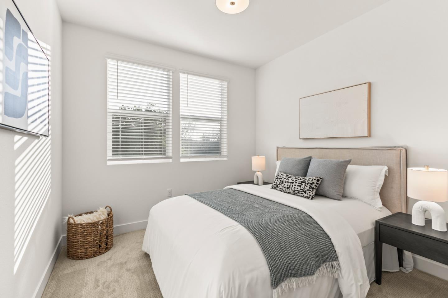 Detail Gallery Image 12 of 16 For 1303 Besra Trl #13,  Sunnyvale,  CA 94087 - 3 Beds | 2 Baths