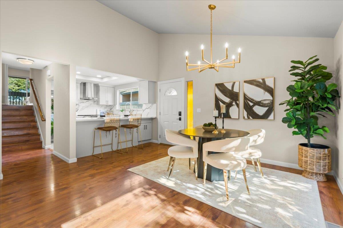 Detail Gallery Image 8 of 28 For 1466 Woodgrove Sq, San Jose,  CA 95117 - 3 Beds | 2 Baths