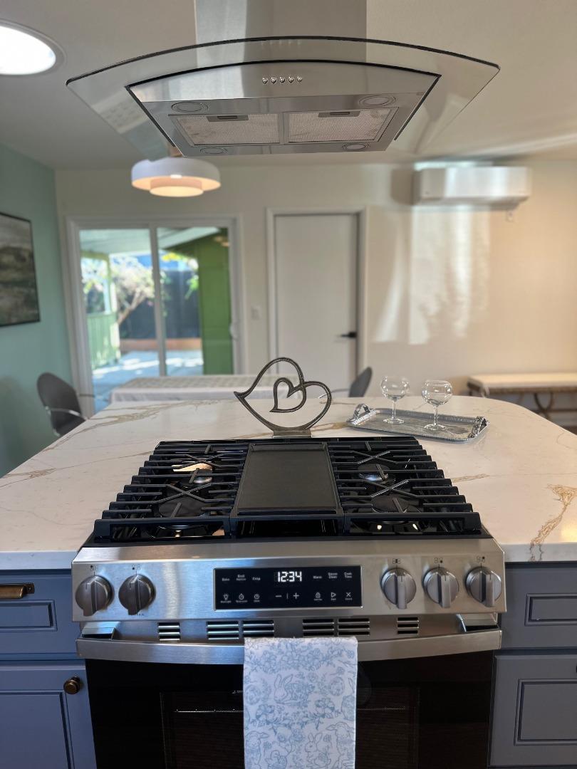 Detail Gallery Image 16 of 48 For 755 Pino Way, Salinas,  CA 93905 - 3 Beds | 2 Baths