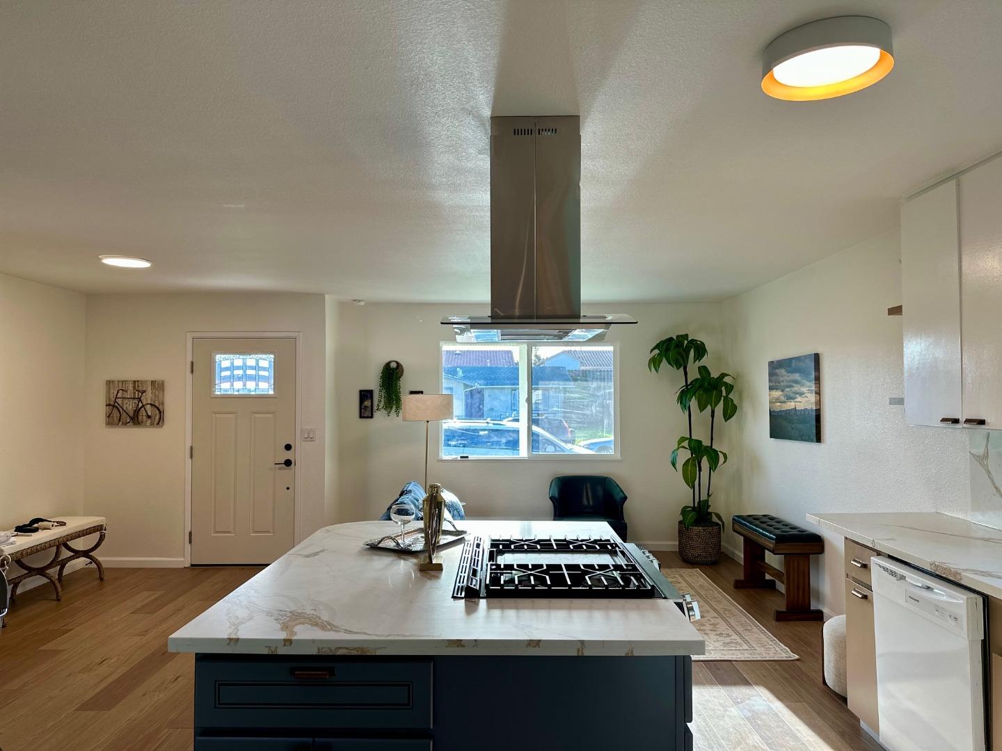 Detail Gallery Image 23 of 48 For 755 Pino Way, Salinas,  CA 93905 - 3 Beds | 2 Baths