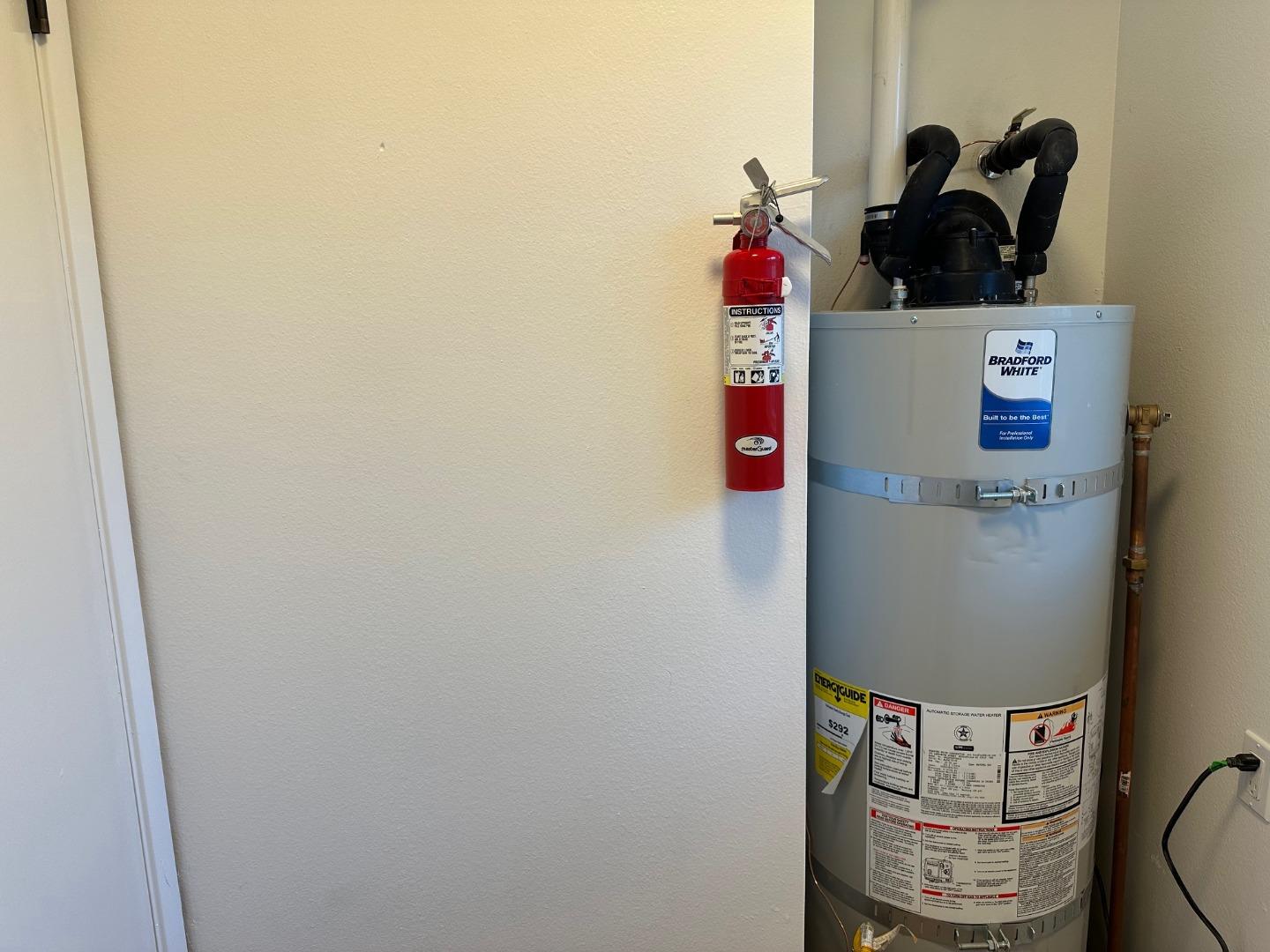 Detail Gallery Image 40 of 48 For 755 Pino Way, Salinas,  CA 93905 - 3 Beds | 2 Baths