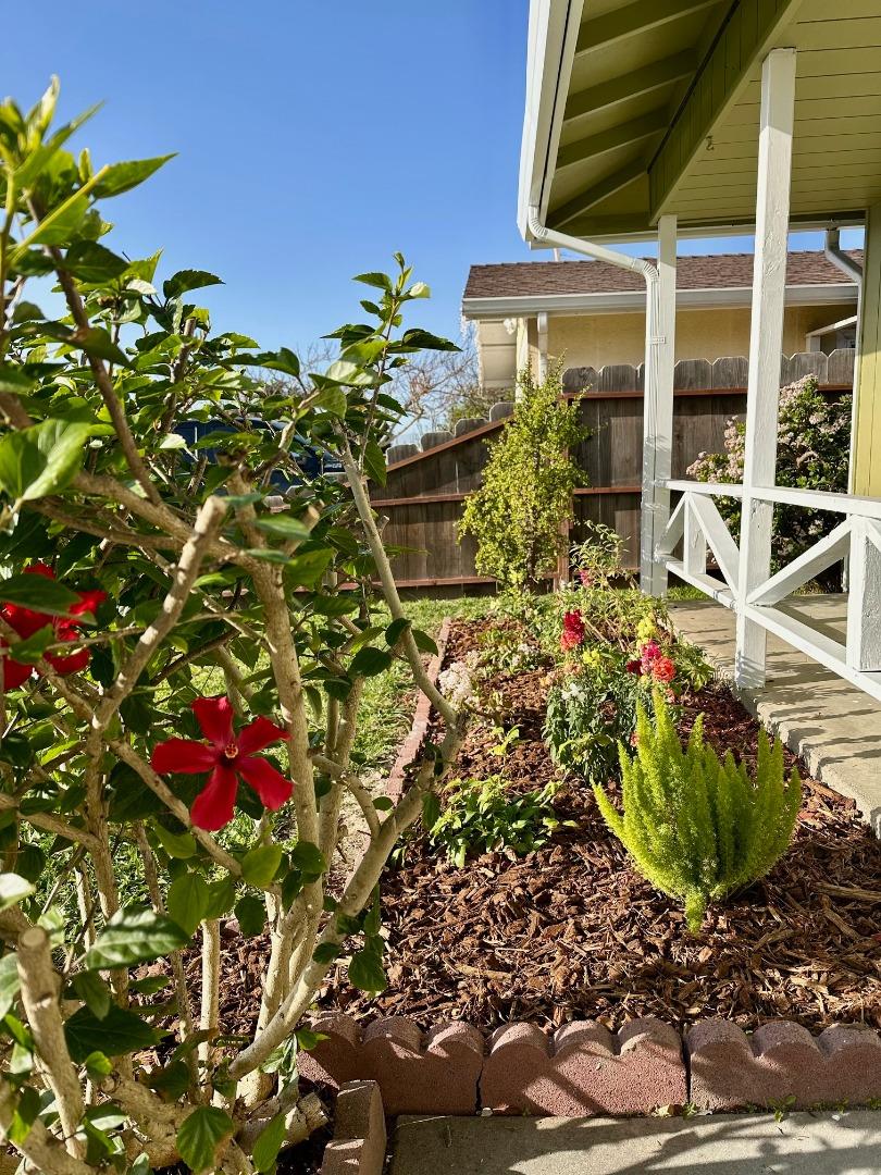 Detail Gallery Image 5 of 48 For 755 Pino Way, Salinas,  CA 93905 - 3 Beds | 2 Baths