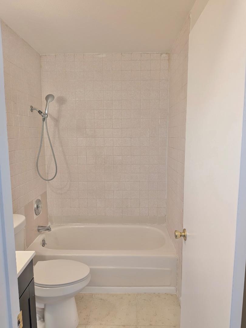 Detail Gallery Image 9 of 24 For 266 Tradewinds Ct #1,  San Jose,  CA 95123 - 2 Beds | 1 Baths