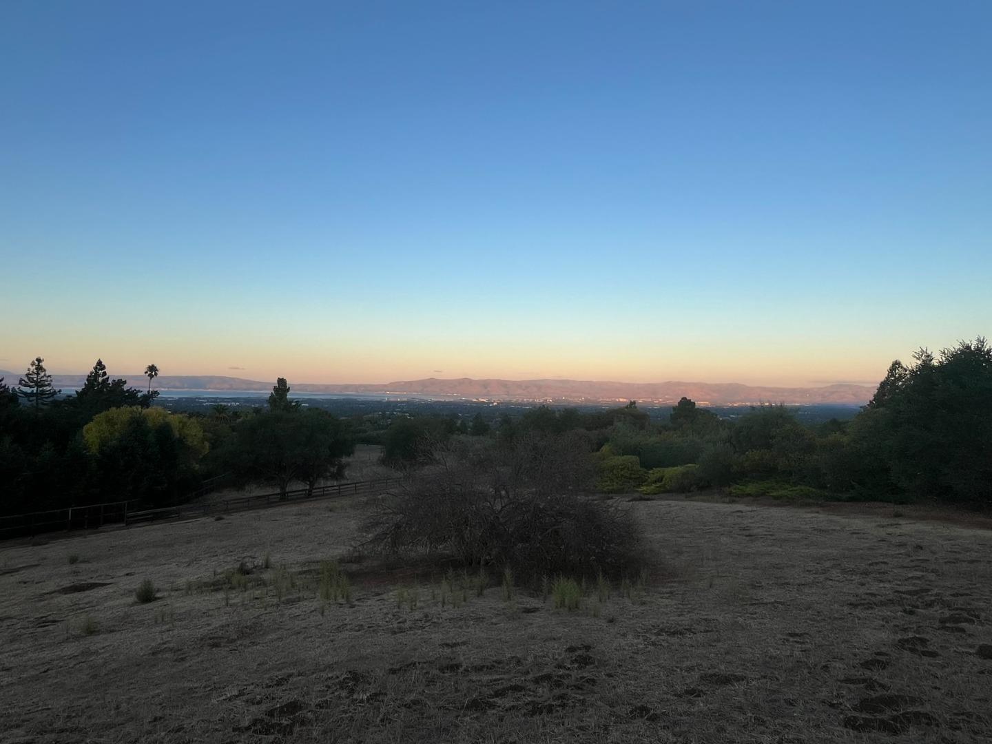 Detail Gallery Image 2 of 3 For 27251 Julietta Ln, Los Altos Hills,  CA 94022 - – Beds | – Baths