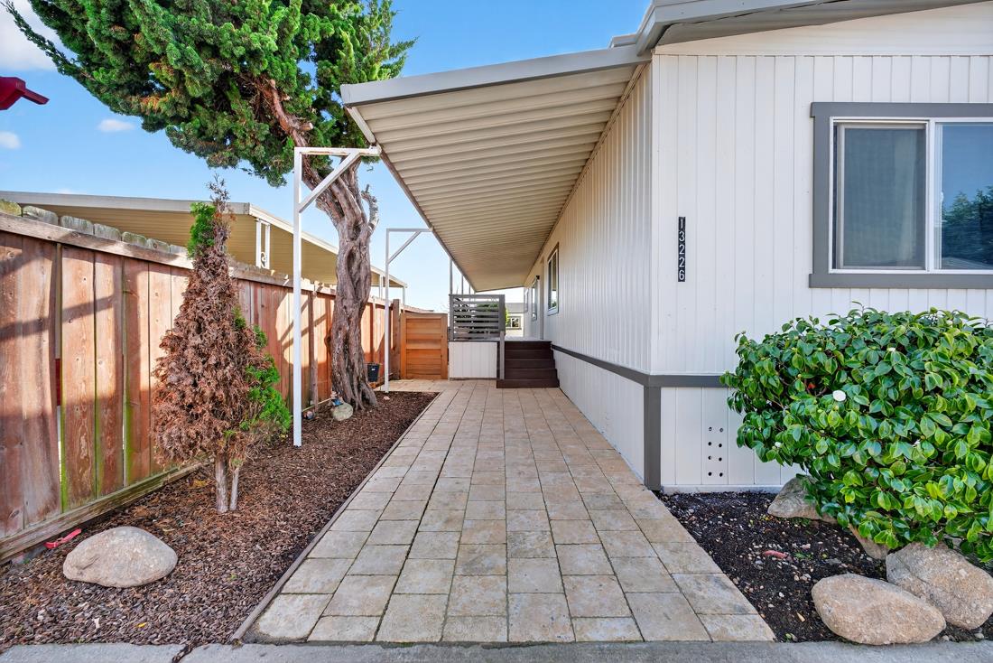 Detail Gallery Image 6 of 28 For 13226 Cielo Azul #250,  Castroville,  CA 95012 - 3 Beds | 2 Baths