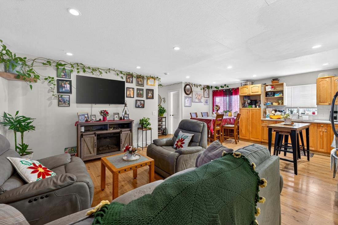 Detail Gallery Image 9 of 28 For 13226 Cielo Azul #250,  Castroville,  CA 95012 - 3 Beds | 2 Baths