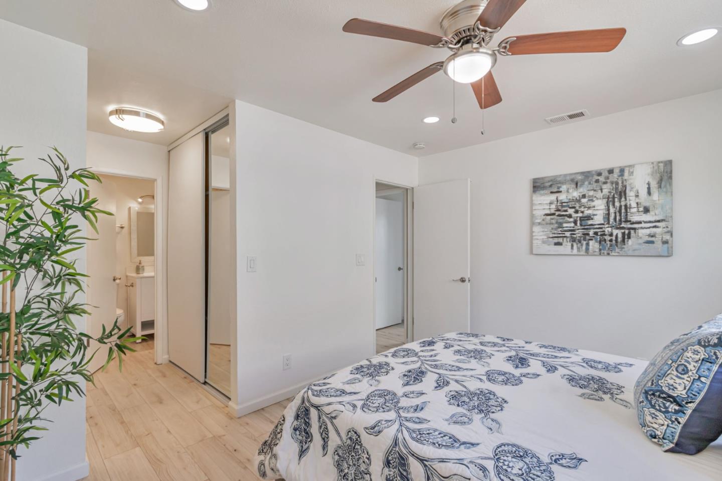 Detail Gallery Image 18 of 30 For 295 Rio Verde Pl #4,  Milpitas,  CA 95035 - 3 Beds | 1 Baths