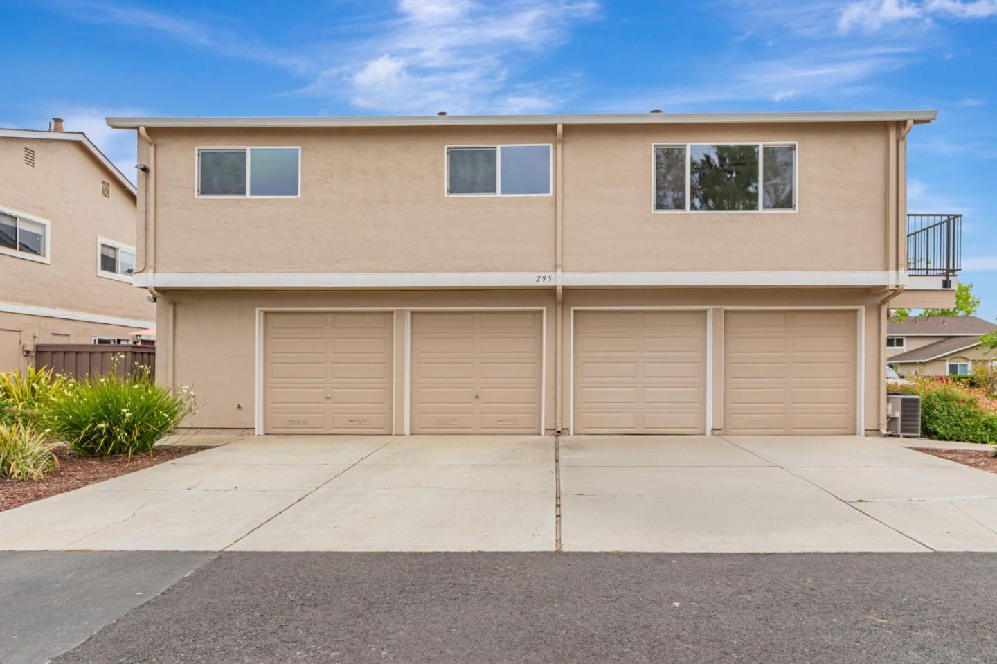 Detail Gallery Image 29 of 30 For 295 Rio Verde Pl #4,  Milpitas,  CA 95035 - 3 Beds | 1 Baths