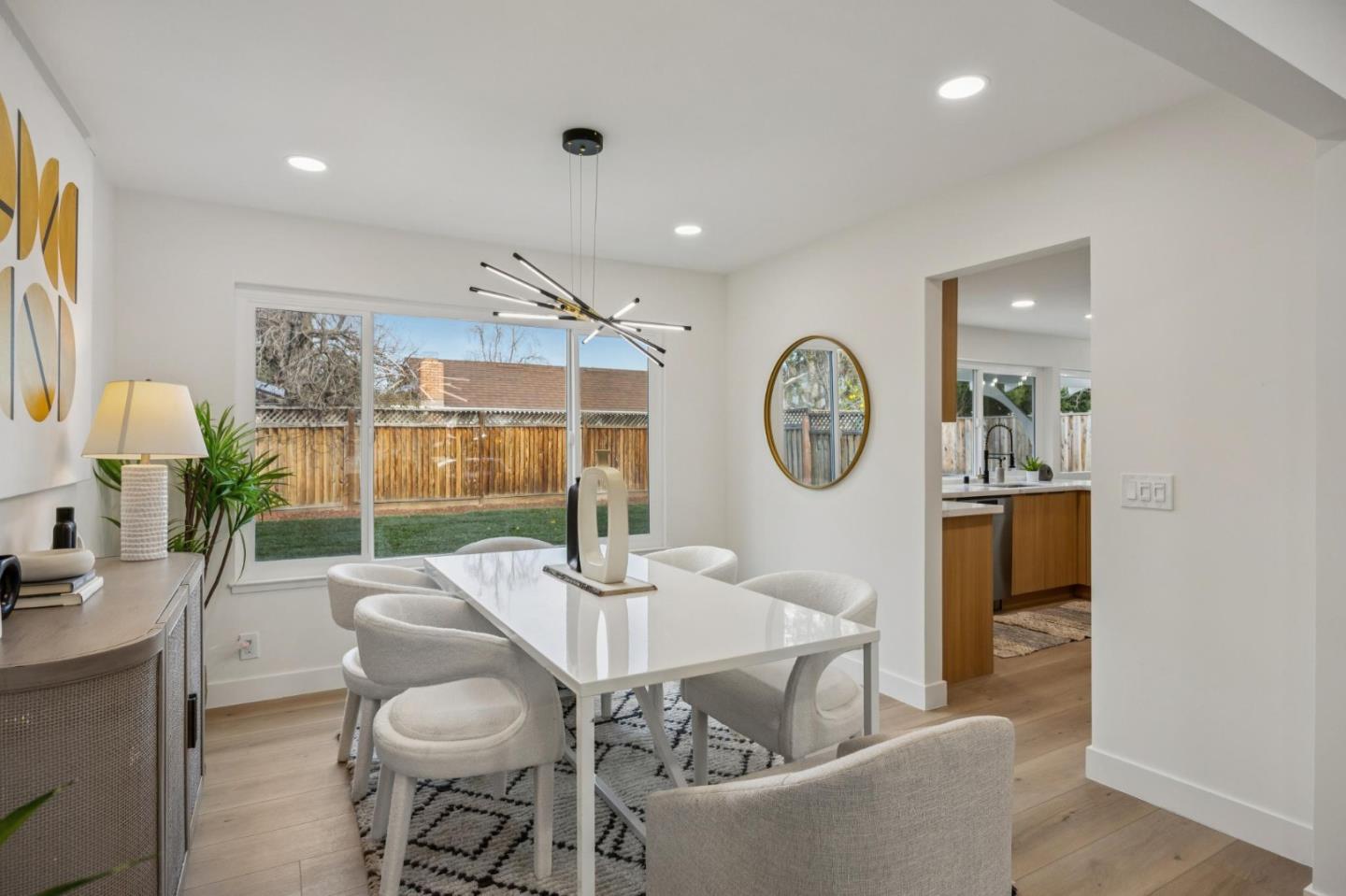 Detail Gallery Image 11 of 49 For 6924 Bret Harte Dr, San Jose,  CA 95120 - 5 Beds | 2/1 Baths