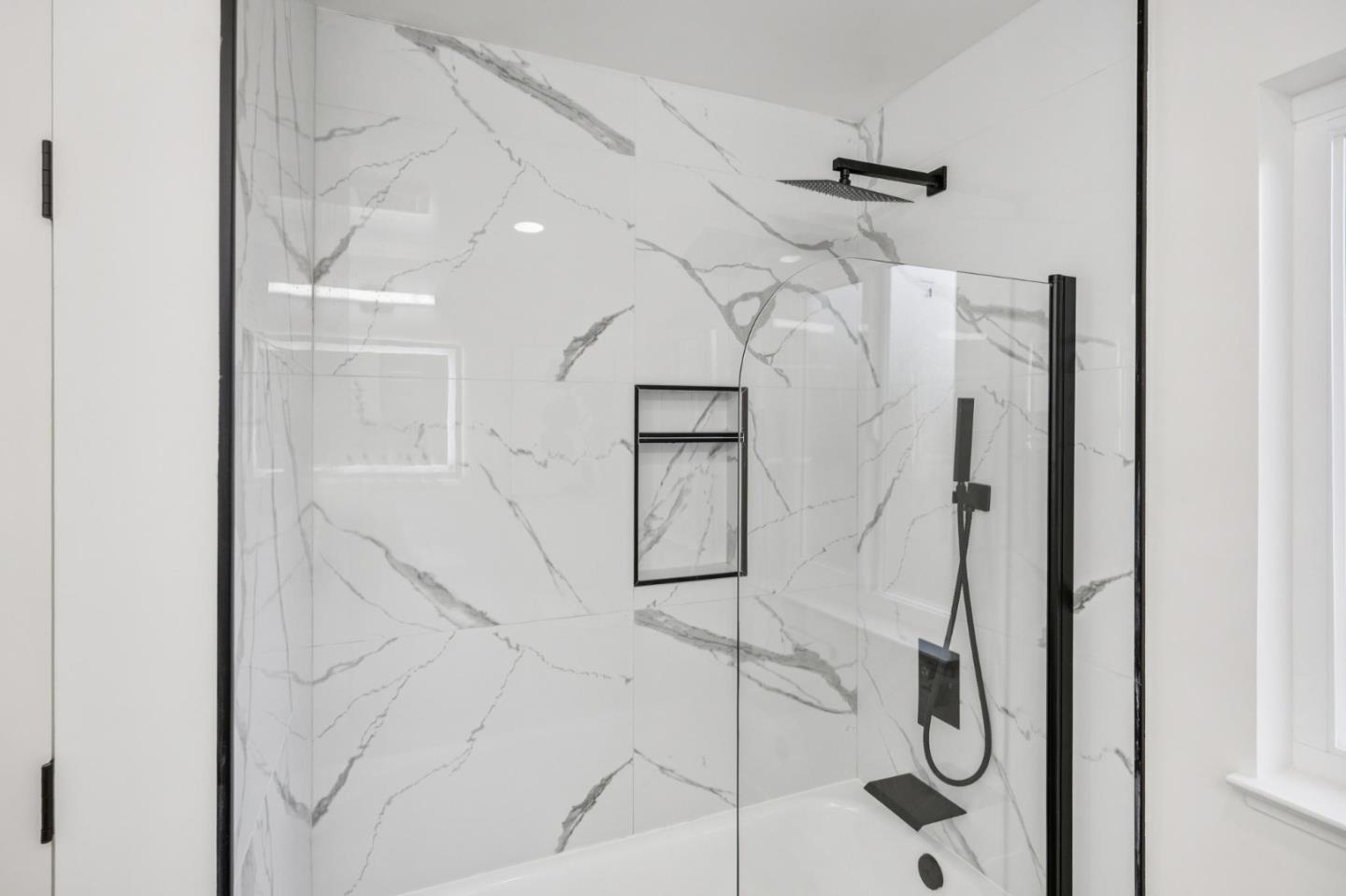 Detail Gallery Image 41 of 49 For 6924 Bret Harte Dr, San Jose,  CA 95120 - 5 Beds | 2/1 Baths