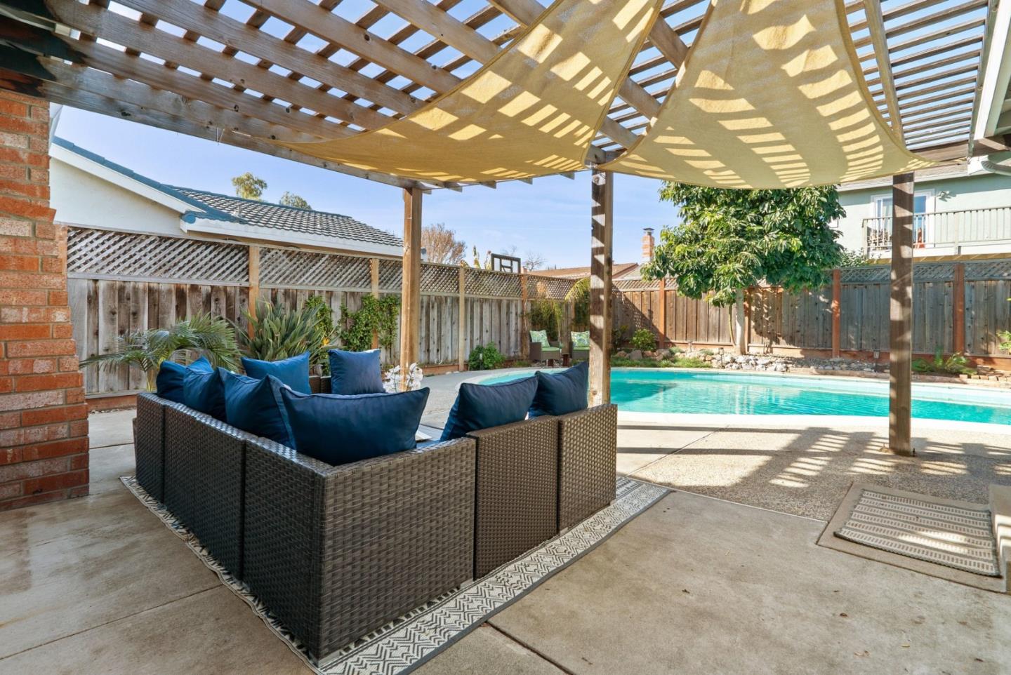 Detail Gallery Image 32 of 37 For 5819 Soltero Dr, San Jose,  CA 95123 - 3 Beds | 2 Baths