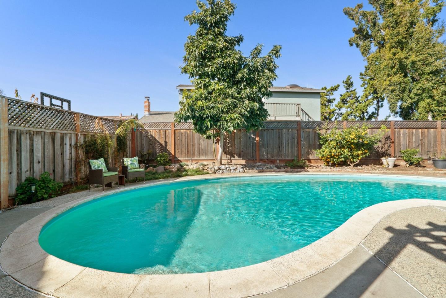 Detail Gallery Image 33 of 37 For 5819 Soltero Dr, San Jose,  CA 95123 - 3 Beds | 2 Baths