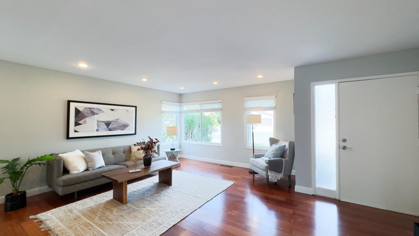 Detail Gallery Image 4 of 31 For 533 Ramos Ct, Milpitas,  CA 95035 - 4 Beds | 2/1 Baths