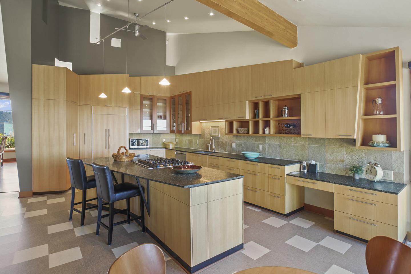 Detail Gallery Image 14 of 39 For 7405 Alpine Rd, La Honda,  CA 94020 - 4 Beds | 2/1 Baths