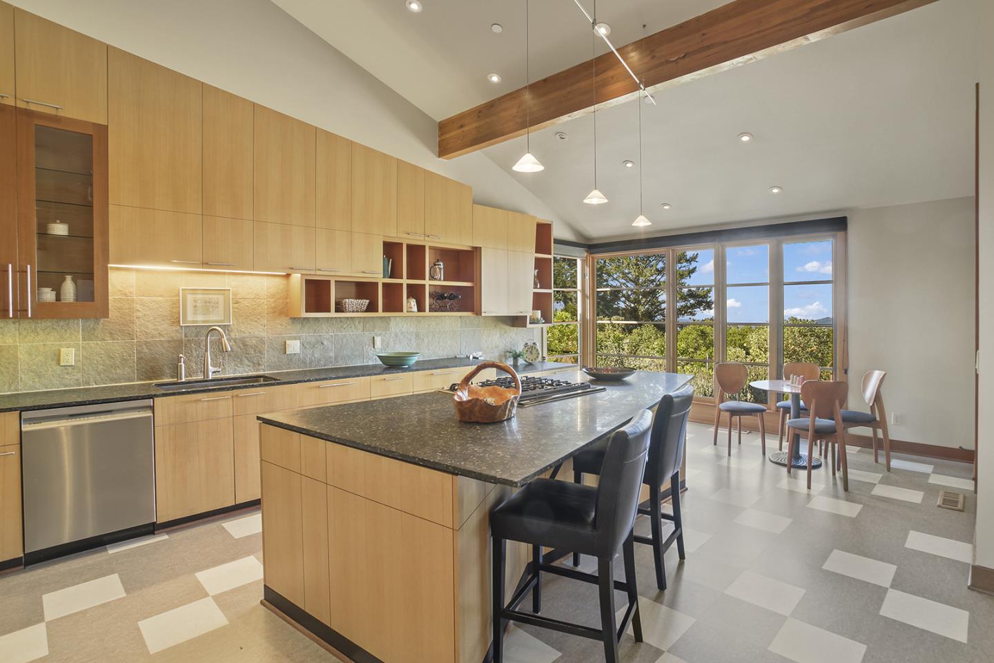 Detail Gallery Image 15 of 39 For 7405 Alpine Rd, La Honda,  CA 94020 - 4 Beds | 2/1 Baths