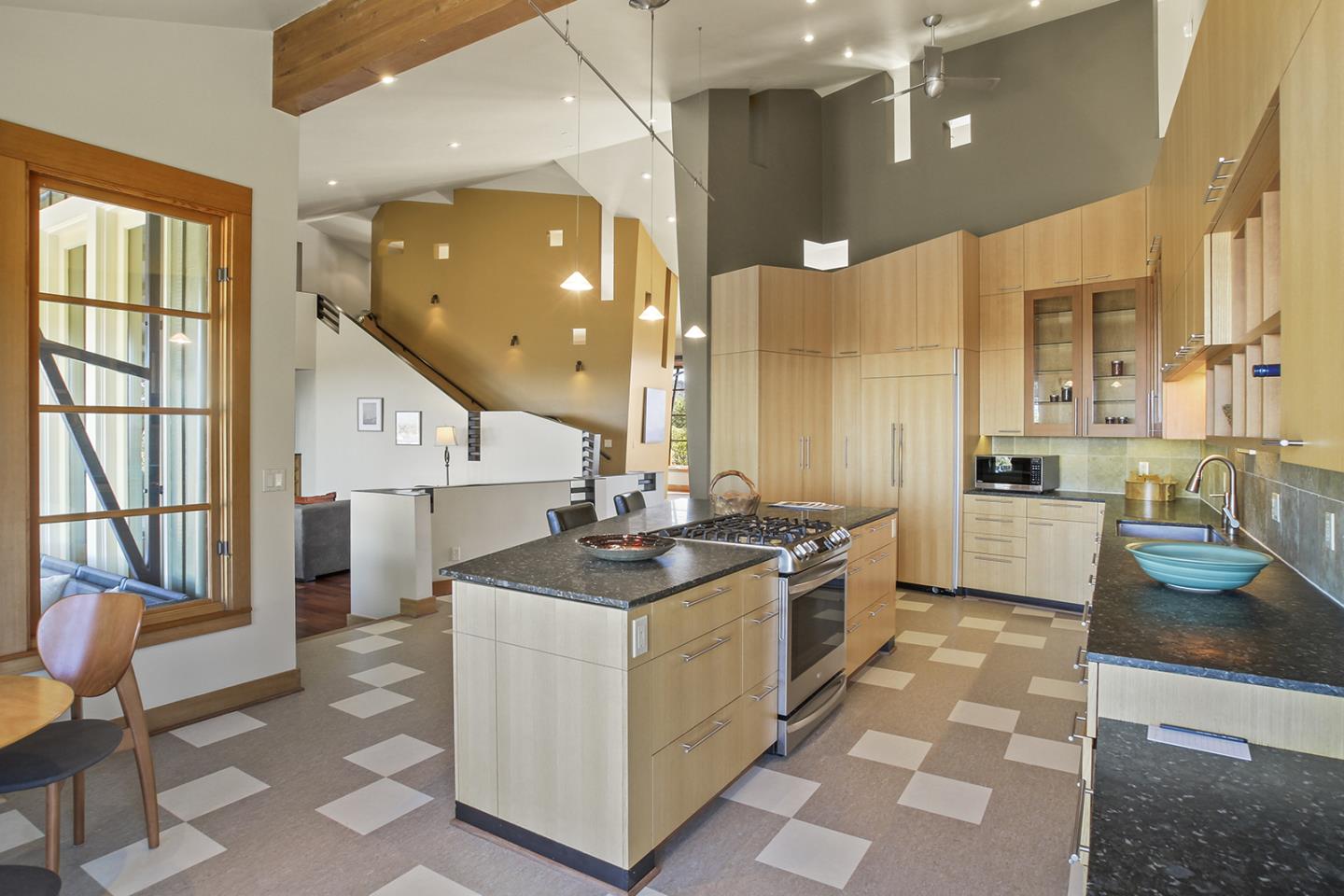 Detail Gallery Image 16 of 39 For 7405 Alpine Rd, La Honda,  CA 94020 - 4 Beds | 2/1 Baths