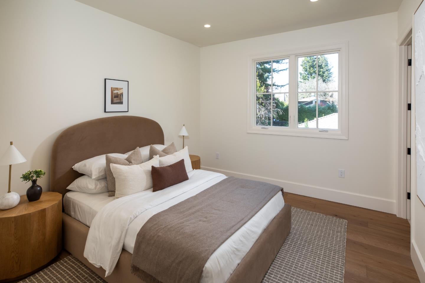 Detail Gallery Image 13 of 25 For 164 Waverley St, Palo Alto,  CA 94301 - 3 Beds | 3/1 Baths