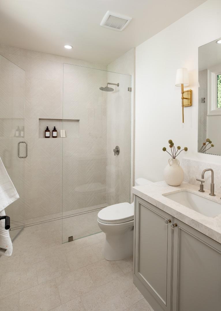 Detail Gallery Image 16 of 25 For 164 Waverley St, Palo Alto,  CA 94301 - 3 Beds | 3/1 Baths