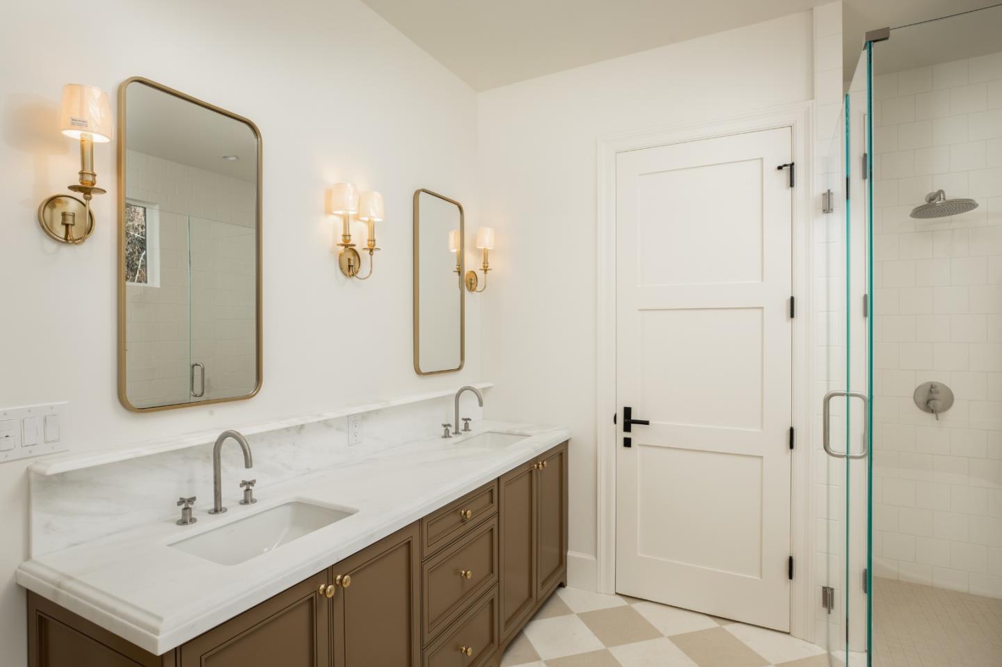 Detail Gallery Image 4 of 12 For 164 Waverley St, Palo Alto,  CA 94301 - 3 Beds | 3/1 Baths